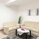 Apartment Spacious Near Hanau